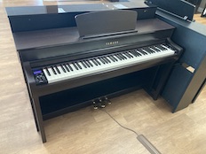 Yamaha CLP-735R