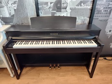 Yamaha CLP-545R