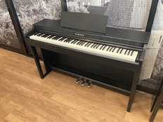 Yamaha CLP-625B