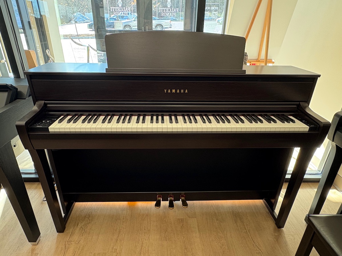 Yamaha CLP-675R