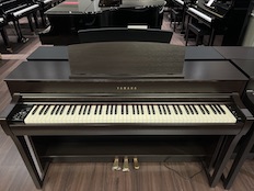 Yamaha CLP-745