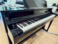 Yamaha CLP-845PE