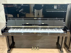 Yamaha U3