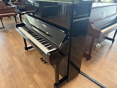 Yamaha U3